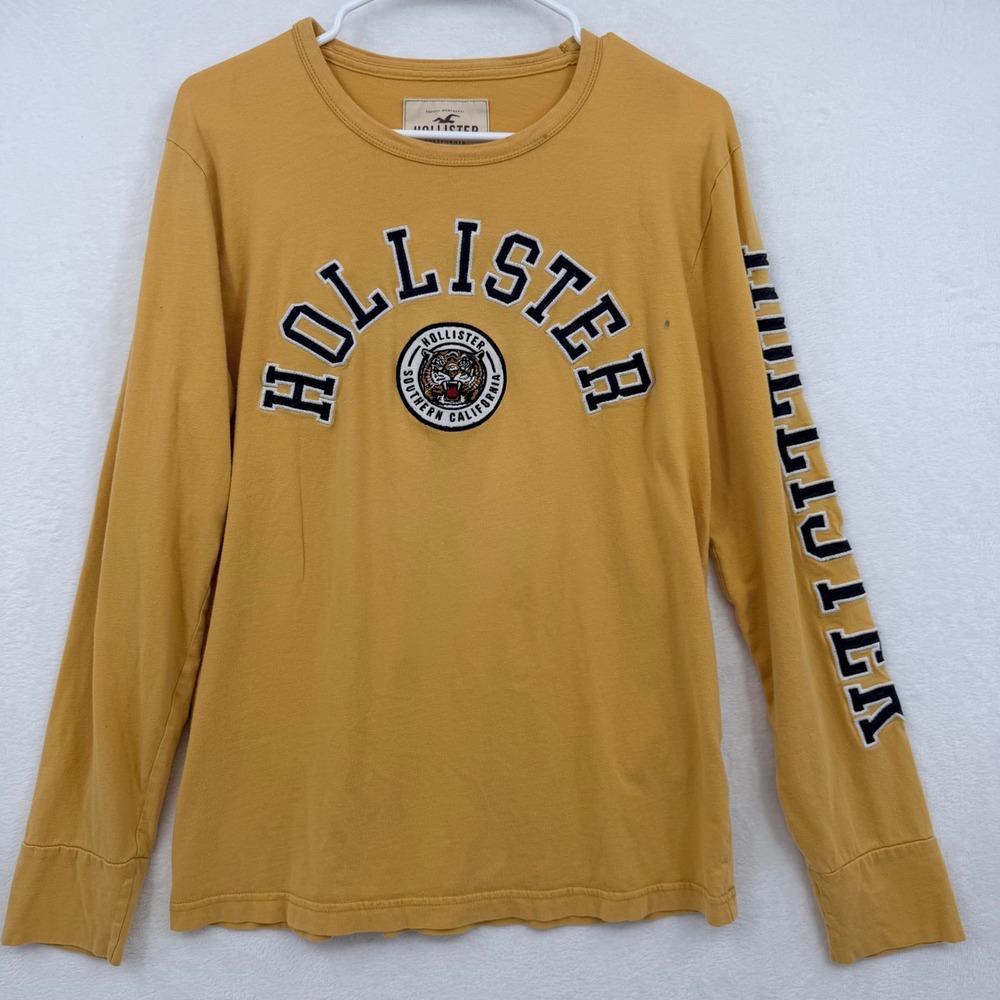 Hollister Mens M Long Sleeve Graphic T-Shirt Yellow Tiger Patch Logo Collegiate